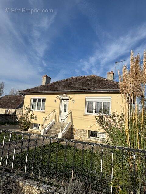 Maison à NOGENT-L&#039;ARTAUD