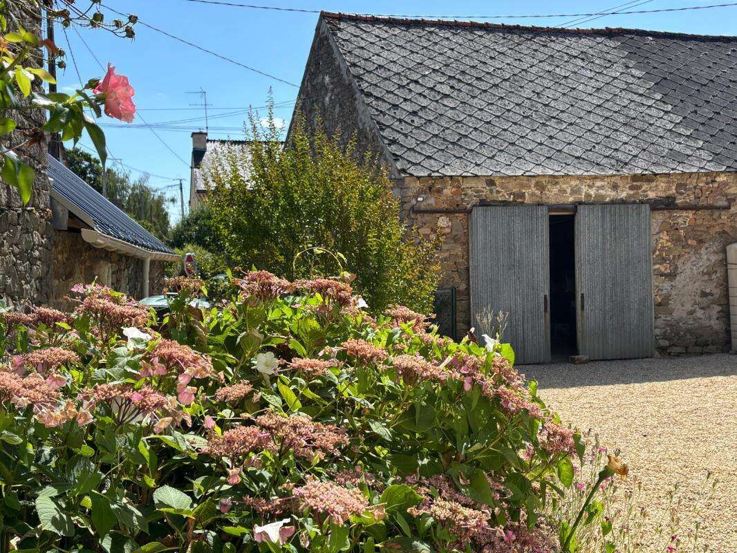 Maison en pierre - 3 chambres + dépendance aménagée - Garage - 35600 Bains sur Oust - photo 2