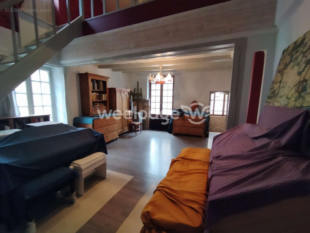 Maison à ANGLES-SUR-L&#039;ANGLIN