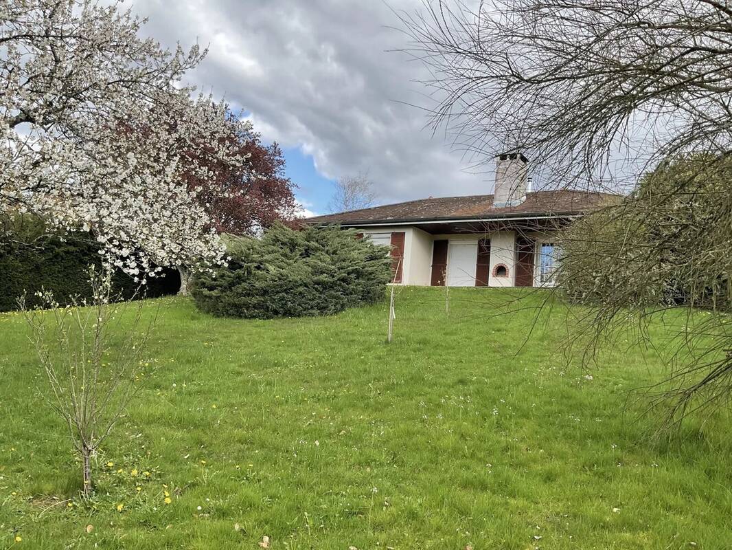 Maison à SAINT-GERMAIN-LES-ARLAY