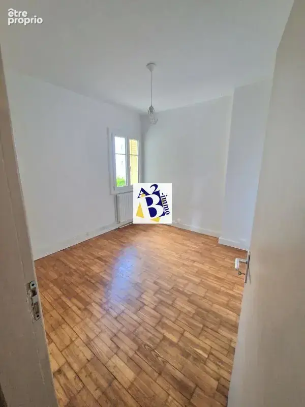 Angoulême Appartement T4 - photo 12