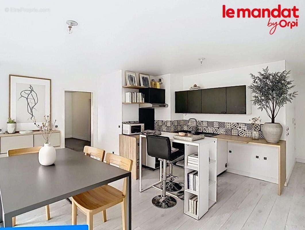 Appartement à HARDRICOURT