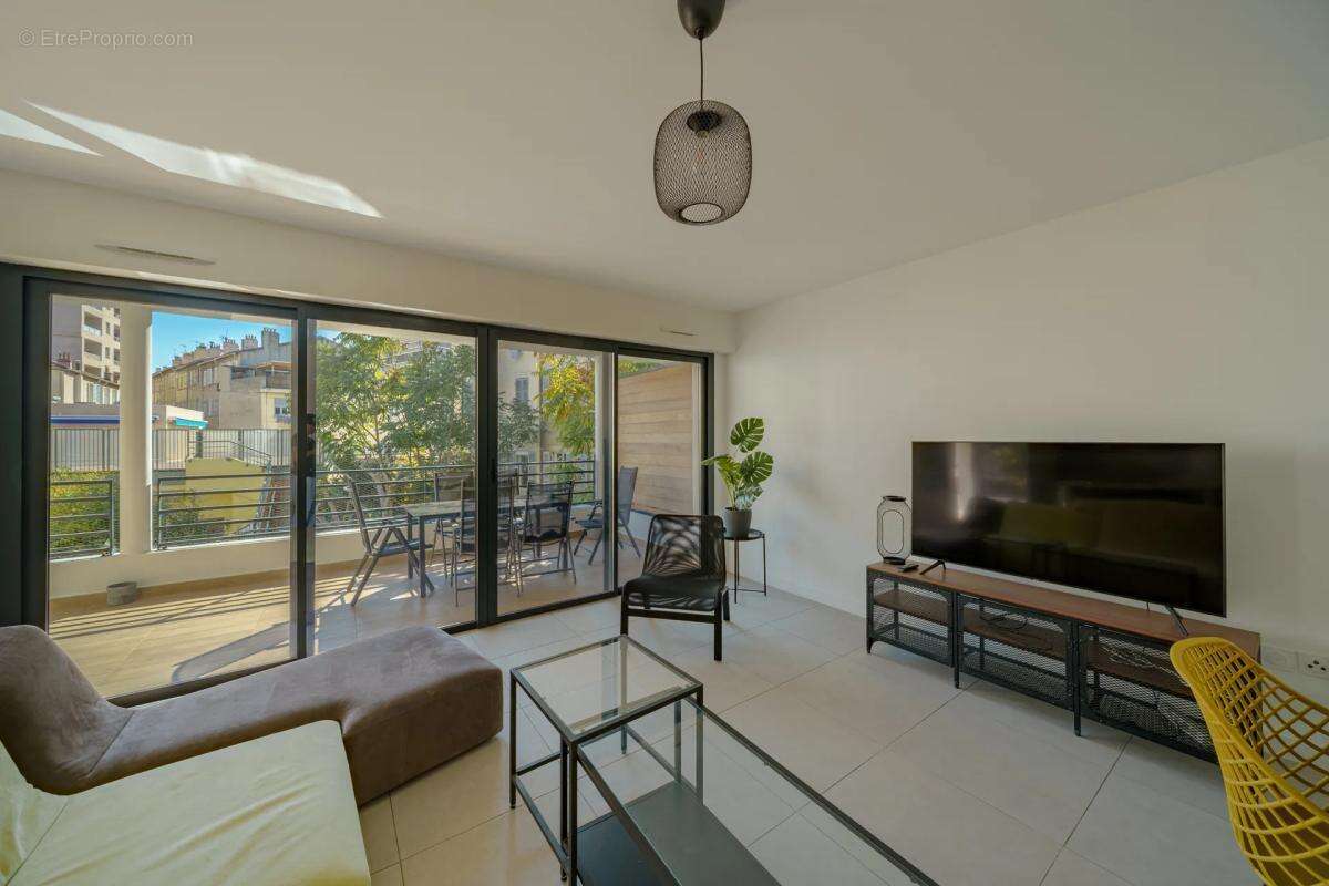 Appartement à MARSEILLE-8E