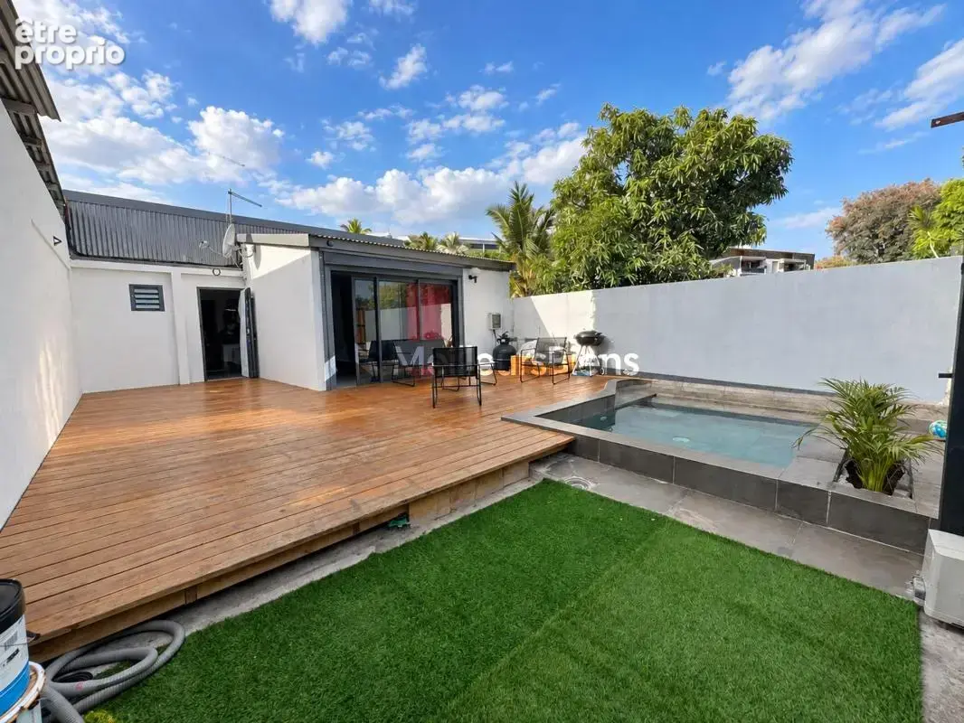 Maison mitoyenne T4 - Saint Louis - photo 2