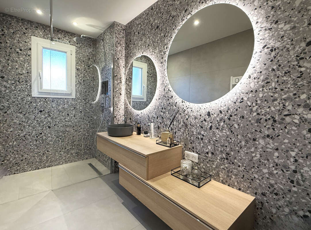 Appartement à SARI-SOLENZARA