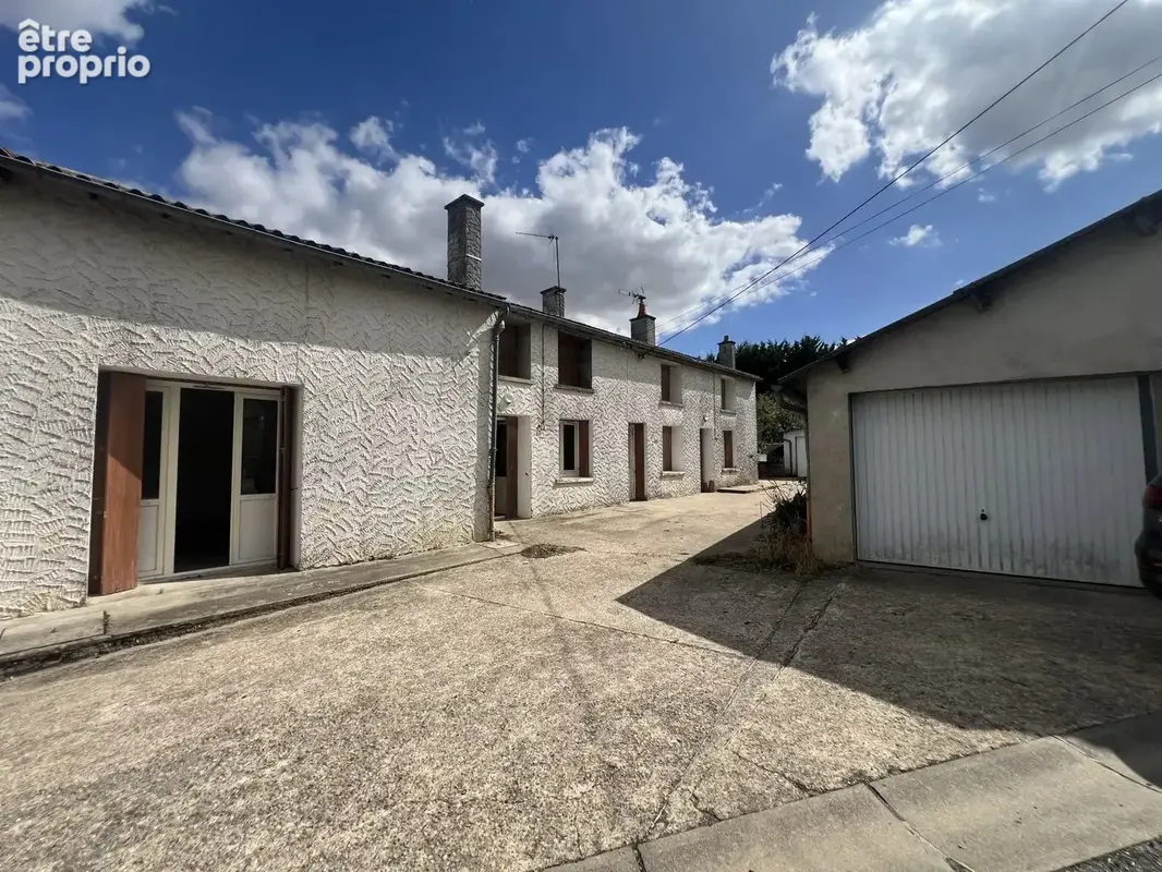 Maison 10 pièces 156 m² · à Mazerolles · 156 m² · 113 000 €