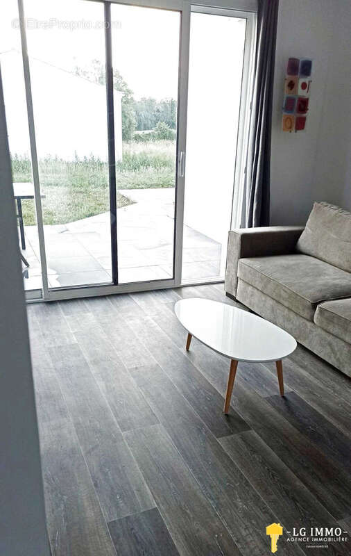 Maison à VARZAY