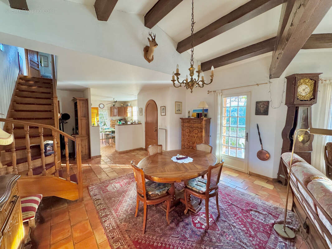 Maison à VAISON-LA-ROMAINE