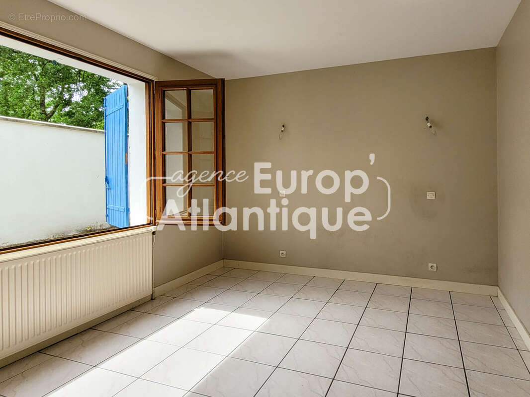 Maison à LES MATHES