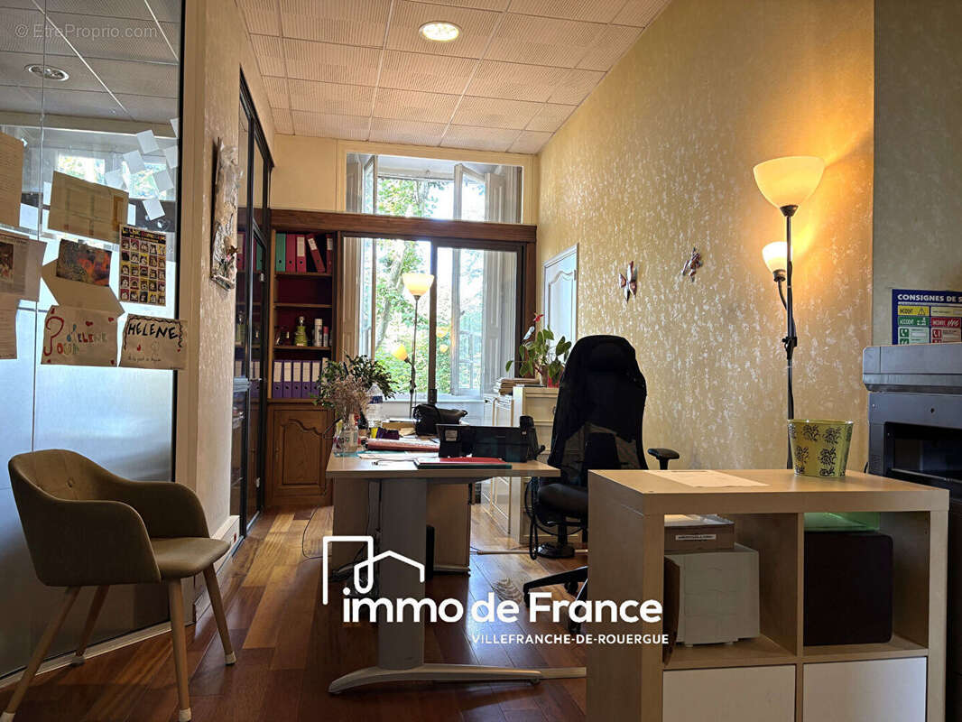 Local commercial de 182 m² avec changement de destination possible - photo 3