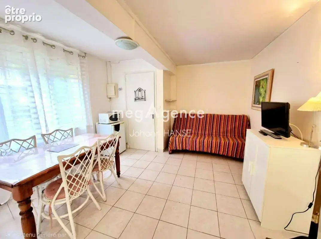 CAVALAIRE-SUR-MER – Maison avec jardin, garage et 2 logements, tout à pied ! - photo 8