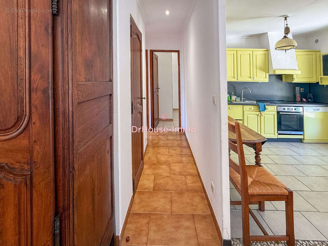 Maison 88 m² à Redessan  - photo 6