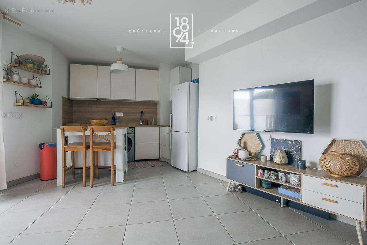Appartement à MARSEILLE-13E