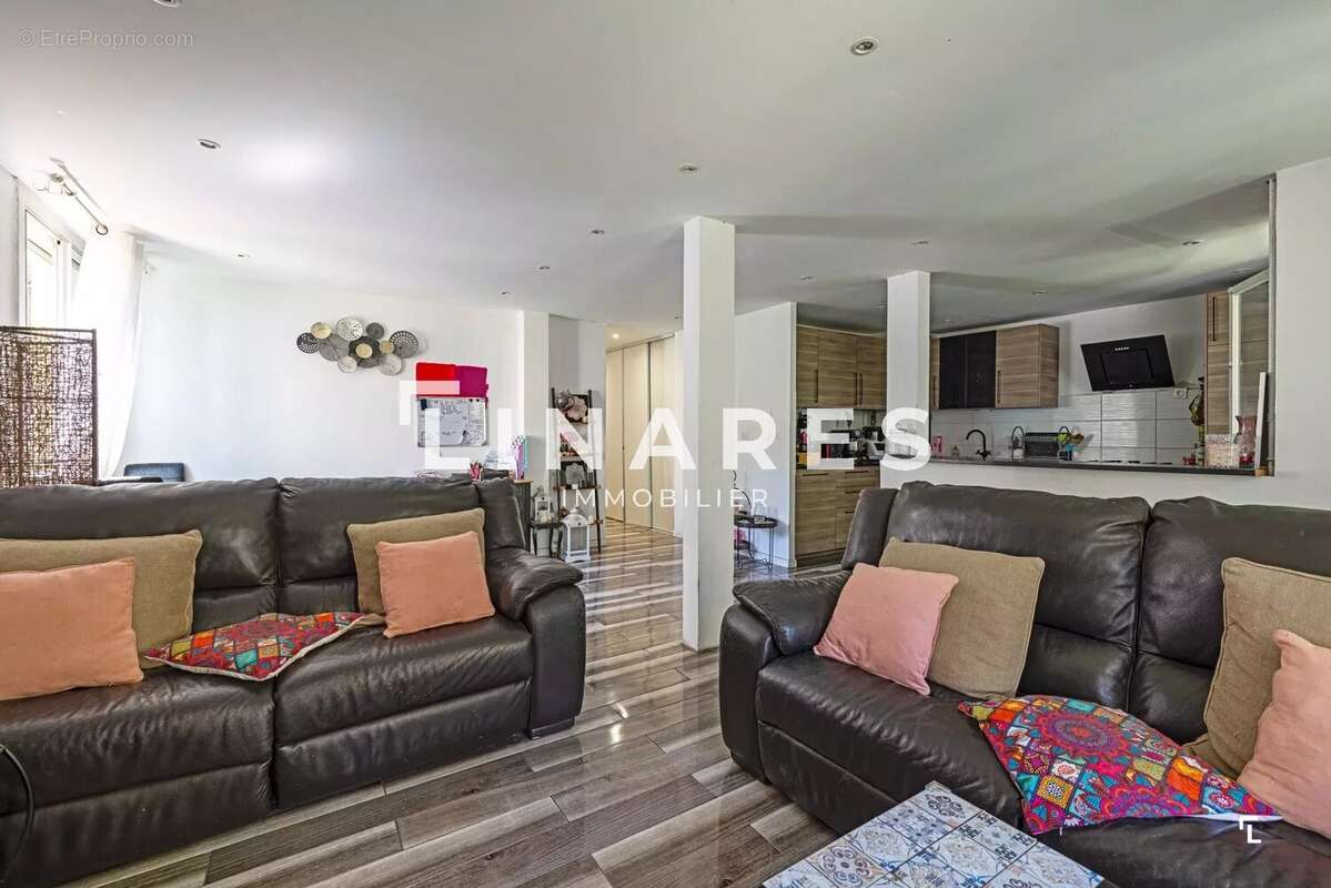 Appartement à MARSEILLE-8E
