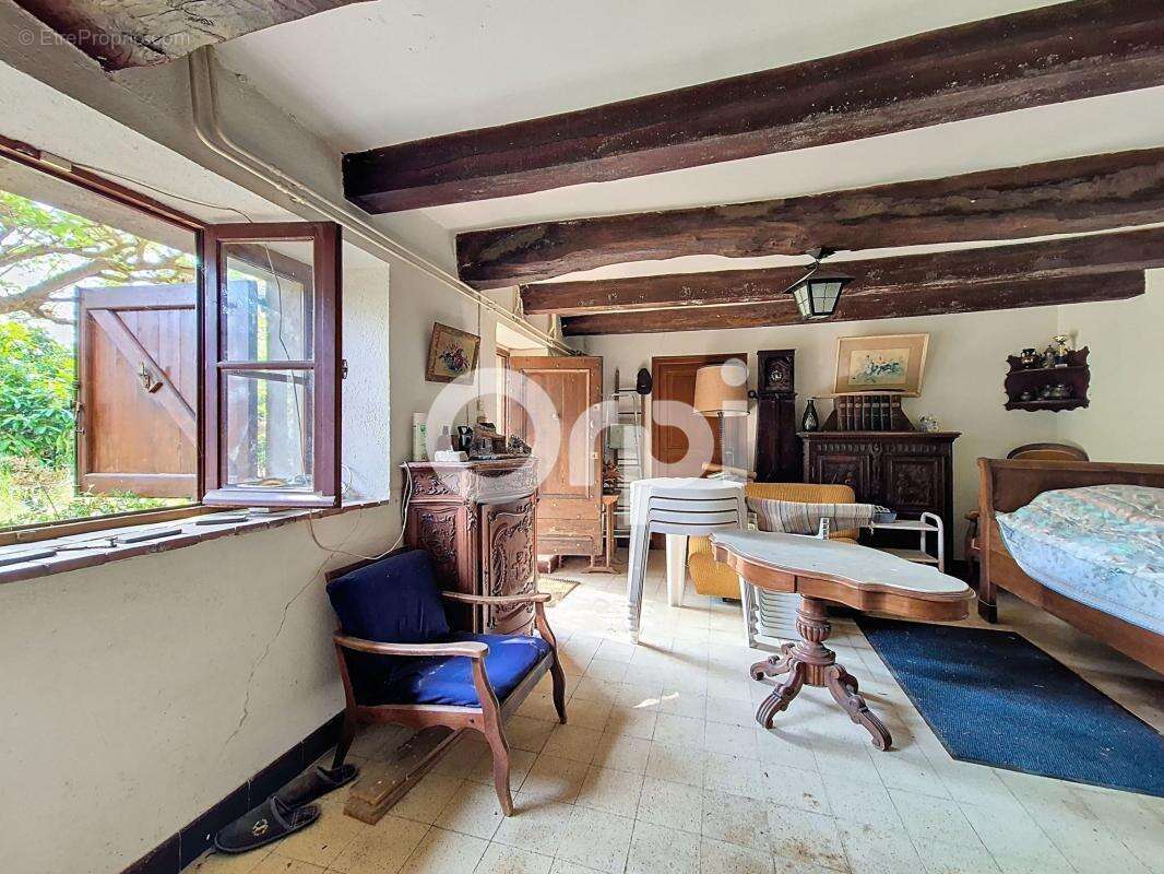 Maison à MONTAUROUX