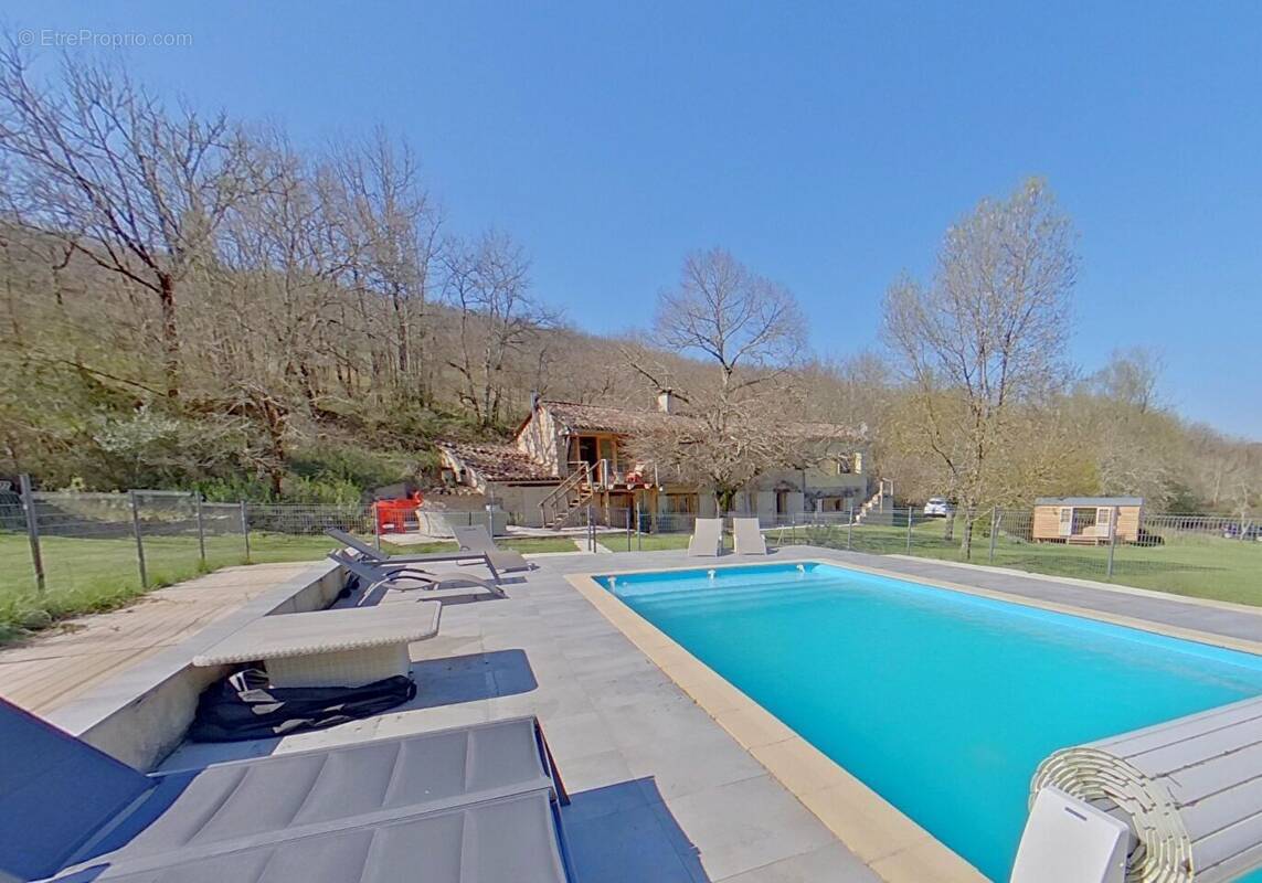 Maison à SAINT-ANTONIN-NOBLE-VAL