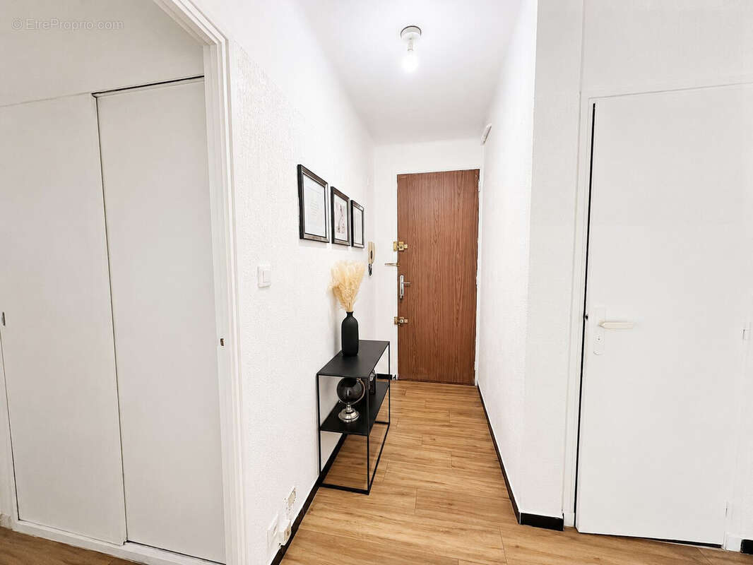 Appartement 70 m² à Draguignan  - photo 9