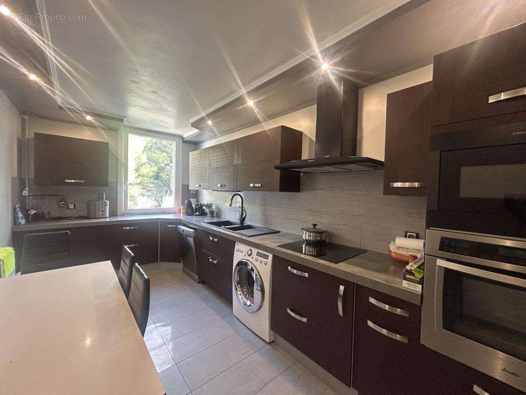 Appartement à MARSEILLE-10E