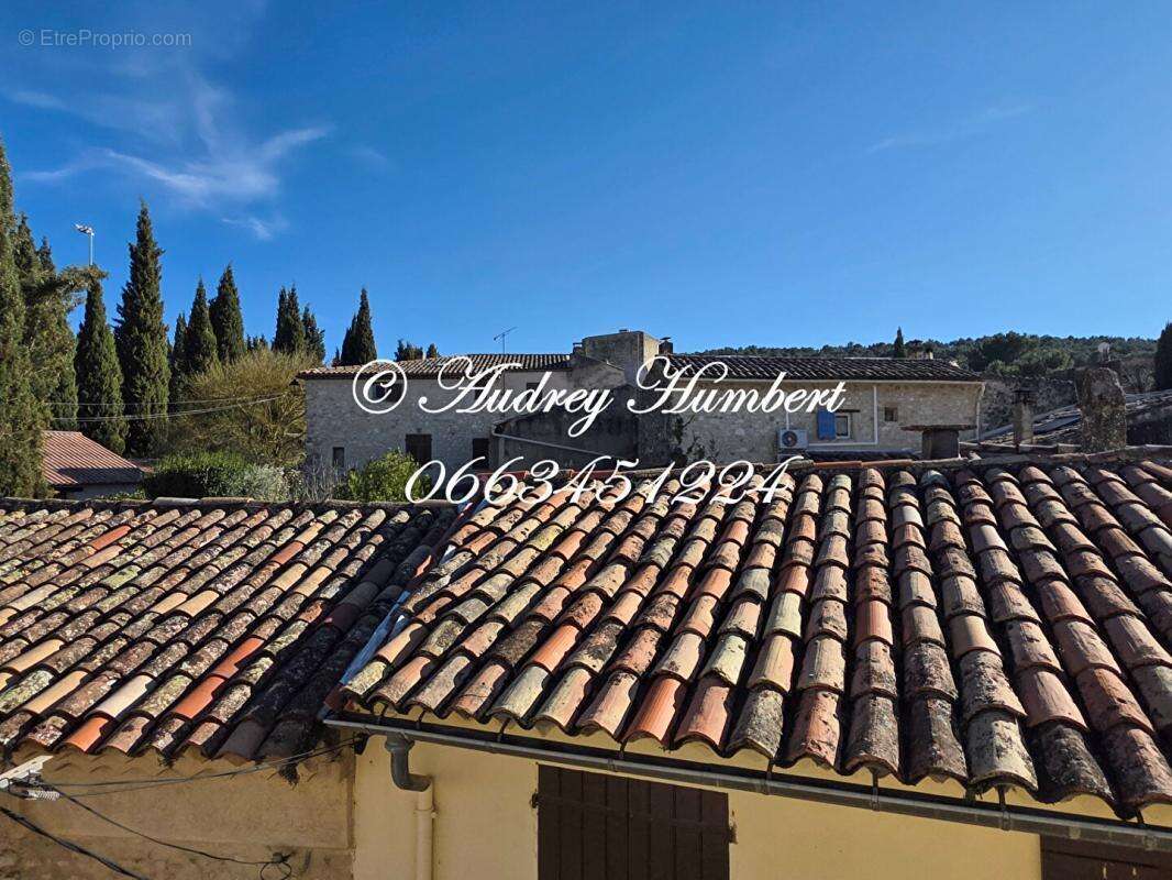 Maison à LA TOUR-D'AIGUES