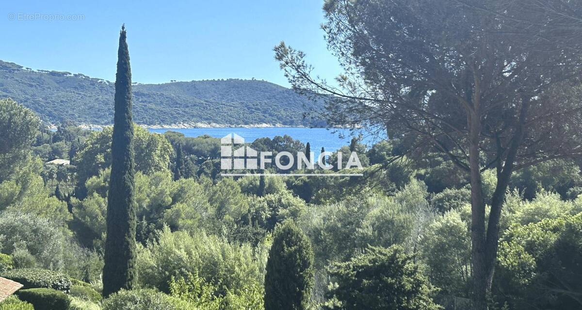 Appartement à LA CROIX-VALMER