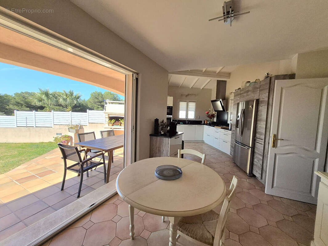 Maison à SAUSSET-LES-PINS