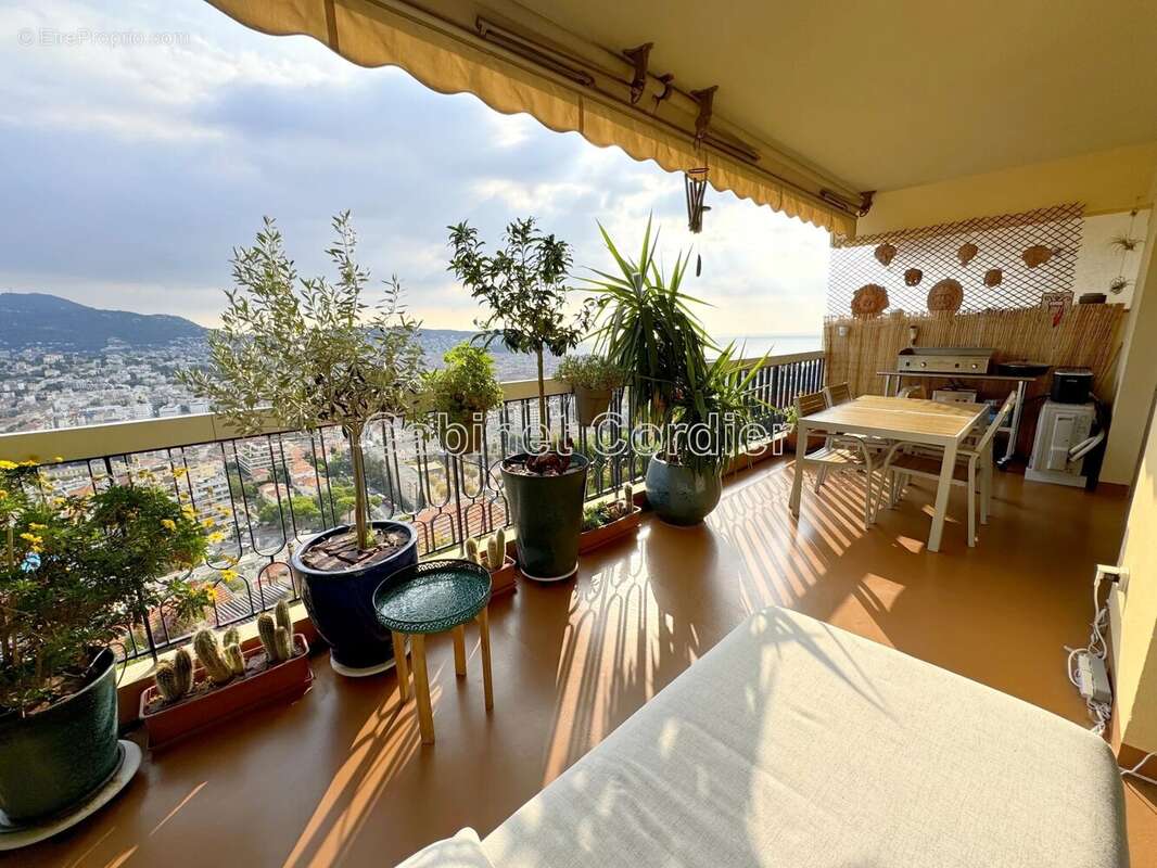 Appartement à NICE