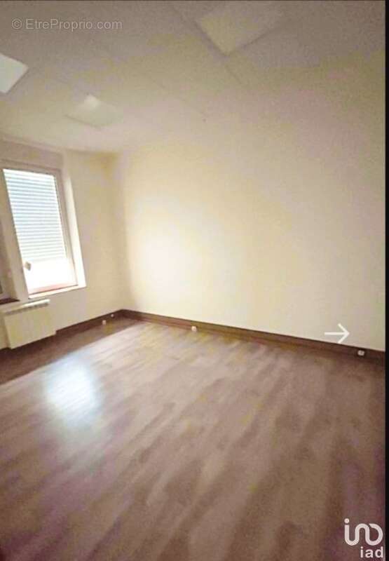 Photo 2 - Commerce à NILVANGE