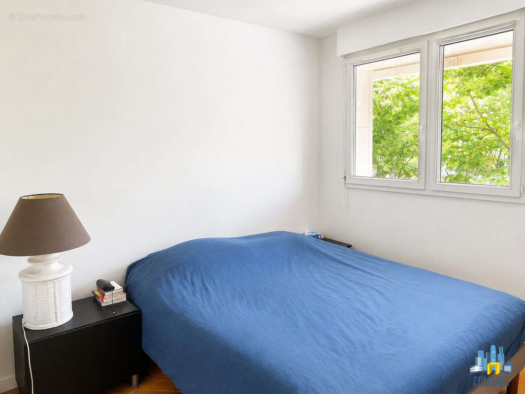 Appartement à COURBEVOIE