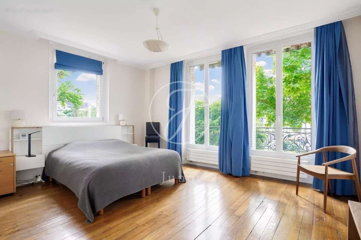 Maison à MAISONS-LAFFITTE