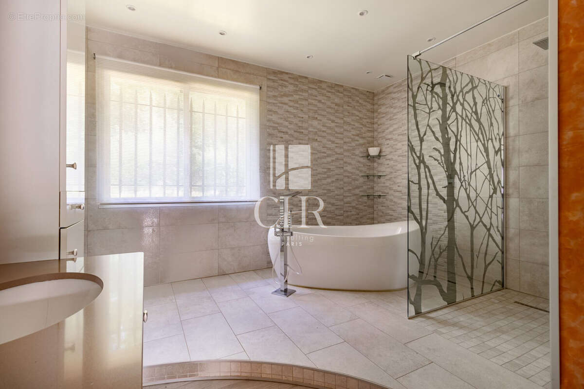 Maison 275 m² à Chezy-Sur-Marne  - photo 6