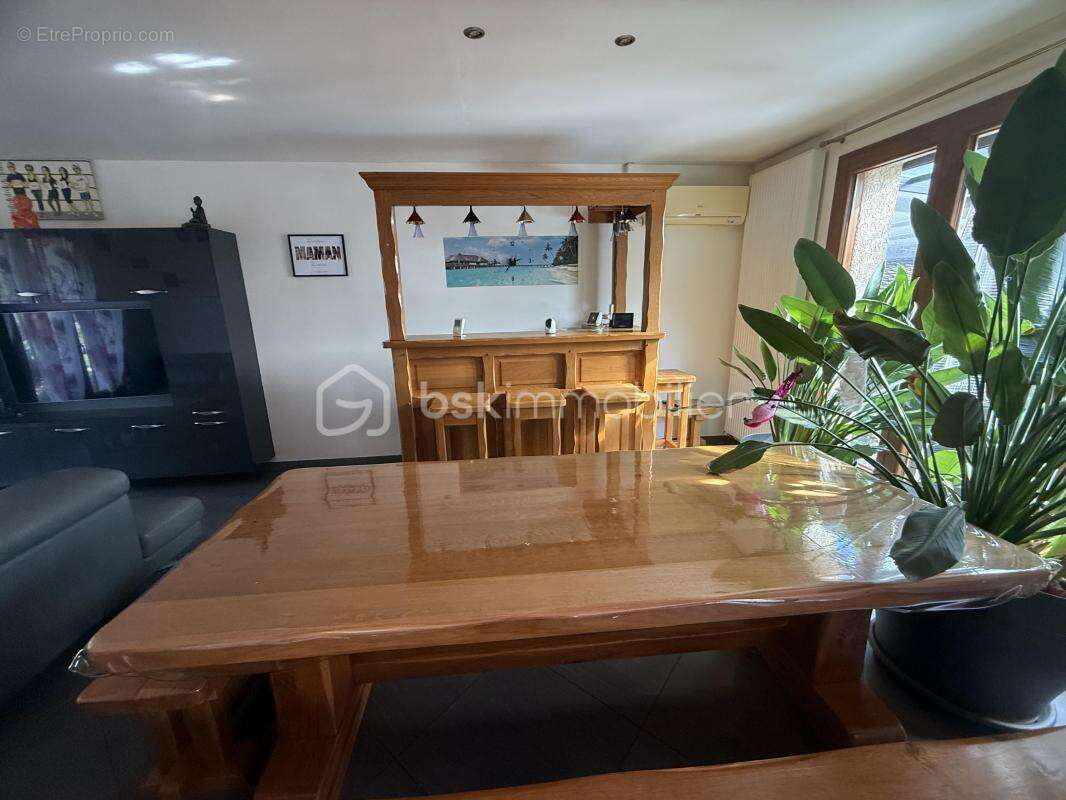 Maison à LES HAUTES-RIVIERES