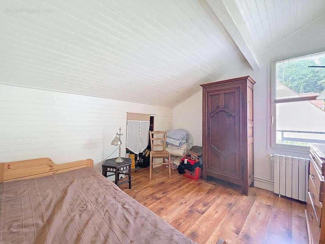 Photo 9 - Maison à BURES-SUR-YVETTE