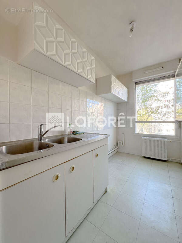 Appartement à MONTROUGE