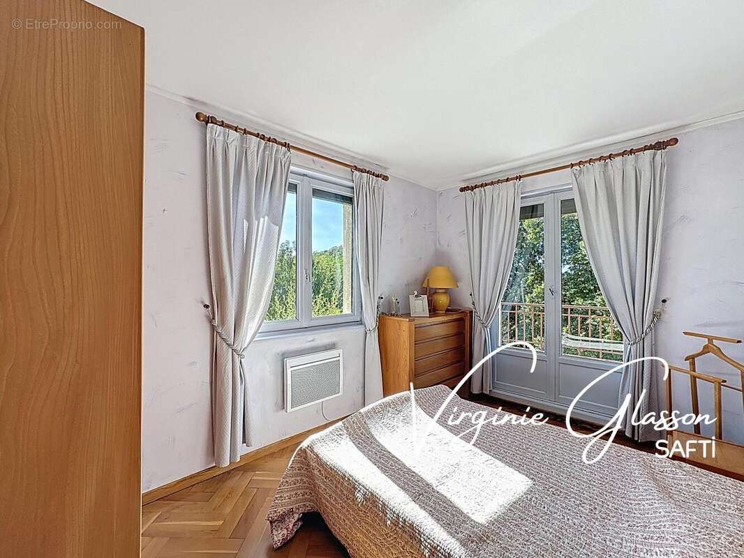 Photo 6 - Maison à SAINT-PIERRE-DE-CHANDIEU