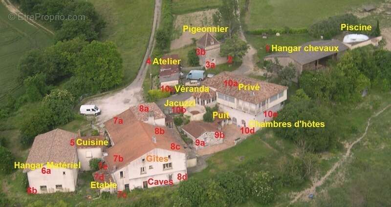 Hameau Authentique T15 à vendre, avec Maison et 6 logements indépendants et une vue panoramique-Saint-Vincent-Lespinasse (82) - photo 2