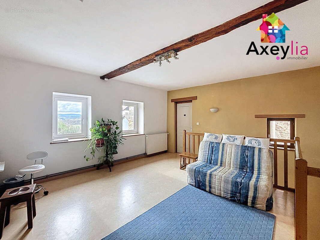 Maison à SAINT-GERMAIN-LAVAL