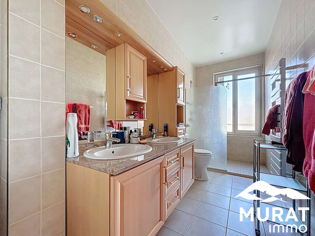 Appartement à CHAMALIERES