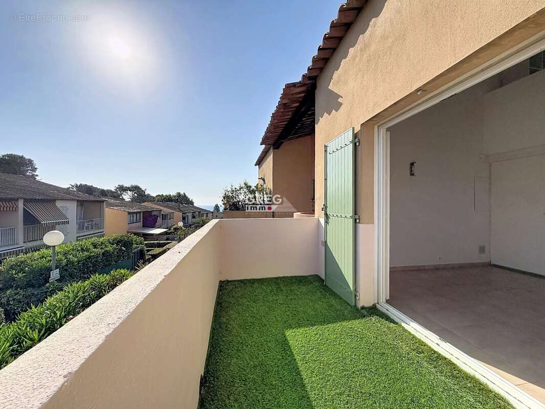 Appartement à VILLENEUVE-LOUBET