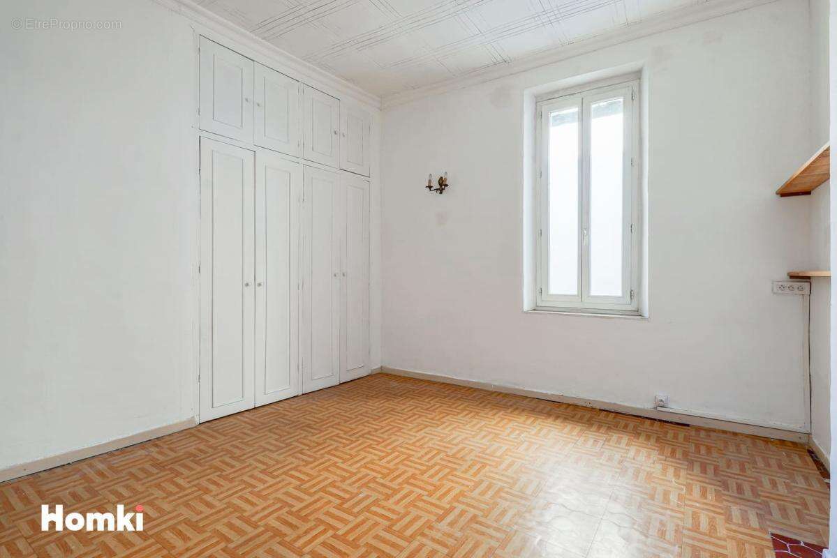Maison/Villa T4 de 77 m2 à Marseille 13004 - photo 8
