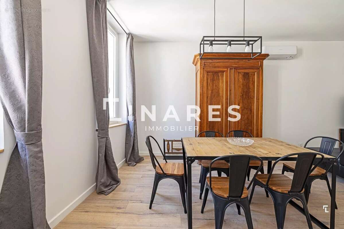 Appartement à MARSEILLE-1E