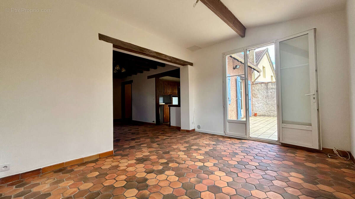 Maison à CORBEIL-ESSONNES