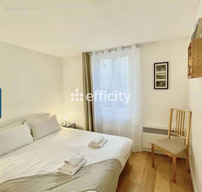 Appartement à PARIS-19E