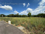 Terrain à TOURRETTES