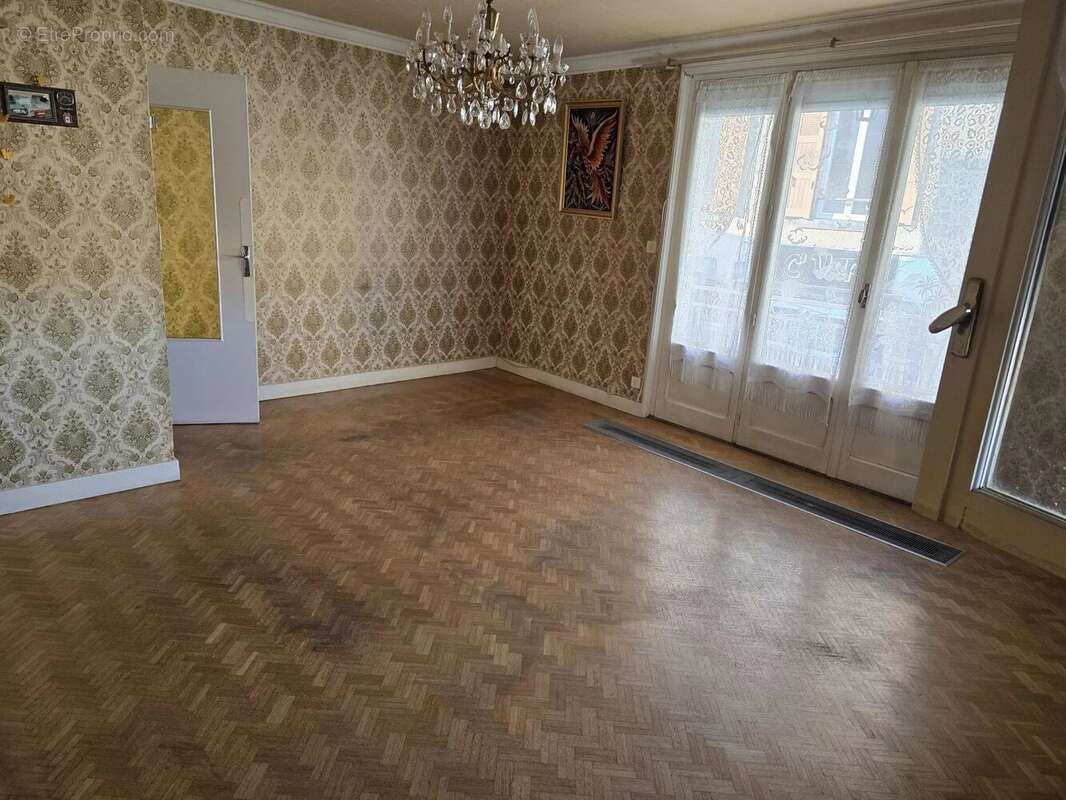 Maison à SAINTE-FLORINE