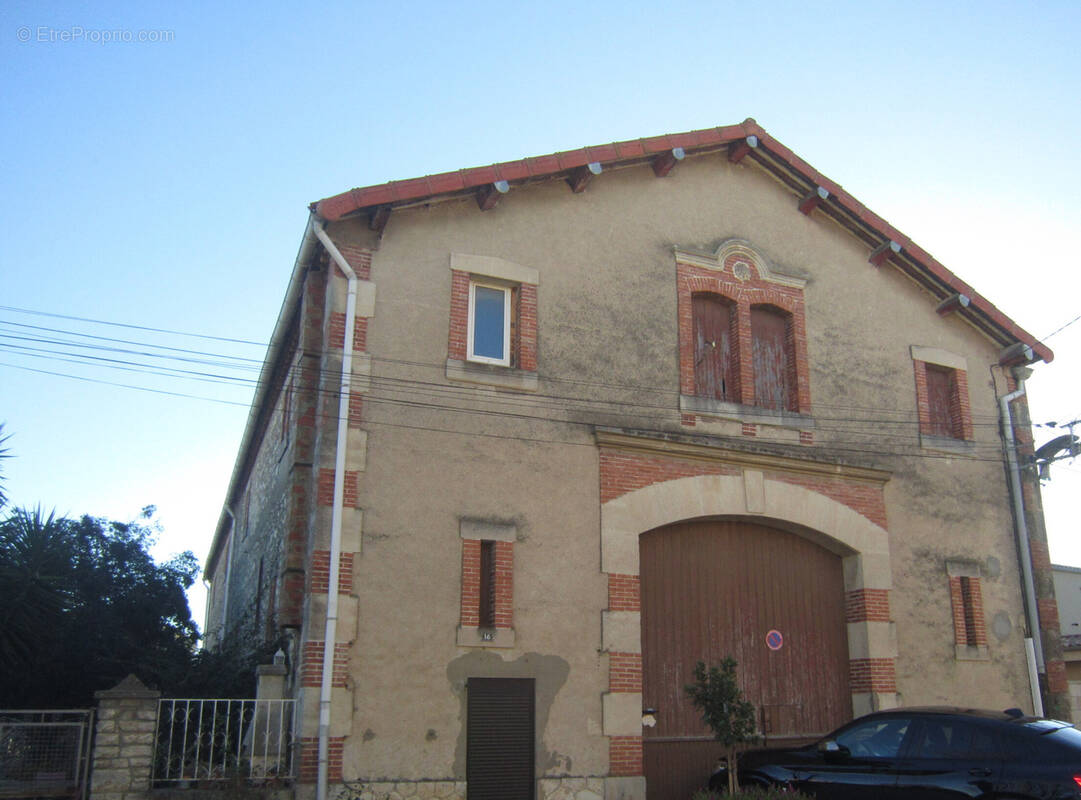 Maison à CUXAC-D&#039;AUDE