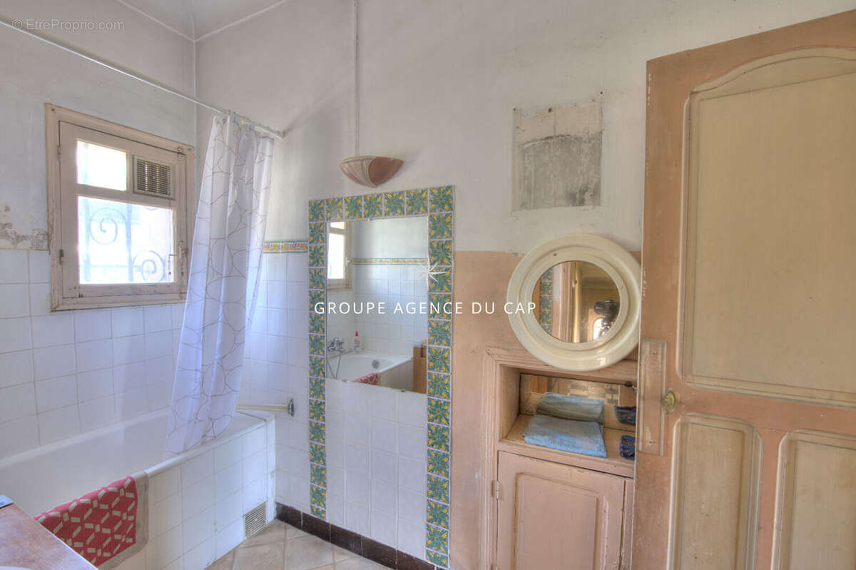 Villa de charme année 1930 plein centre St Raphael 100 m de la mer - photo 7