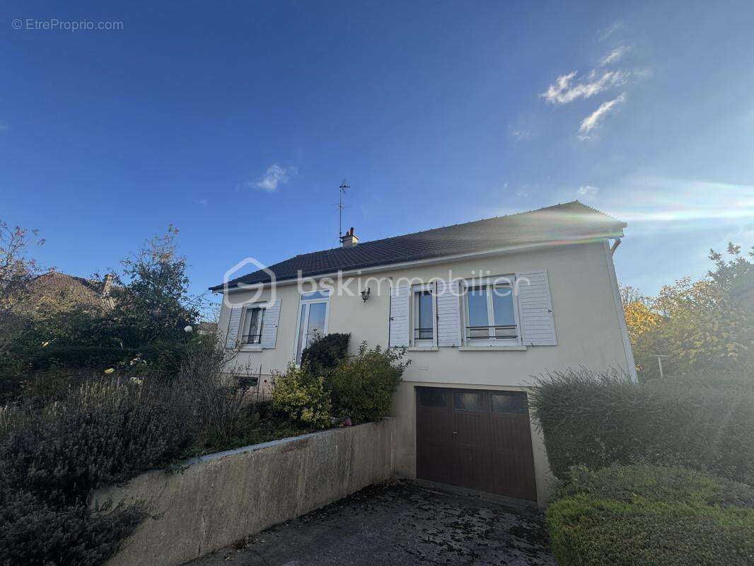 Maison à L&#039;AIGLE