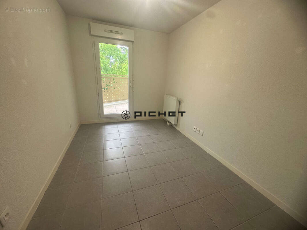 Villenave T3 avec Terrasse de 37.5m² avec 2 Parking et cellier - photo 6