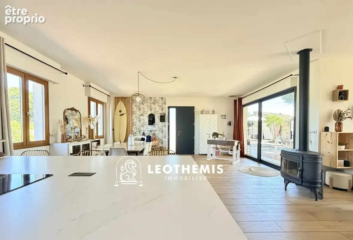 Maison 167 m² à Le Gua  - photo 3