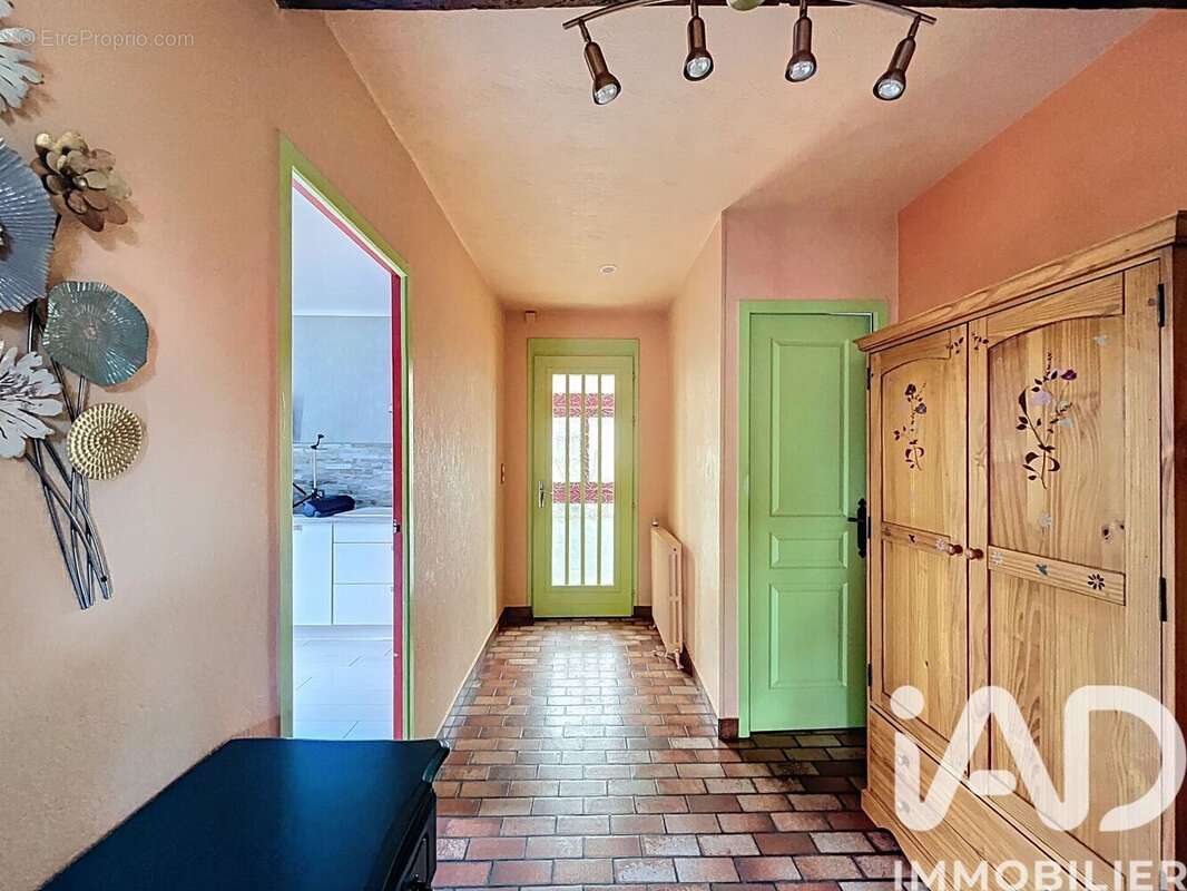 Photo 2 - Maison à ETREPAGNY